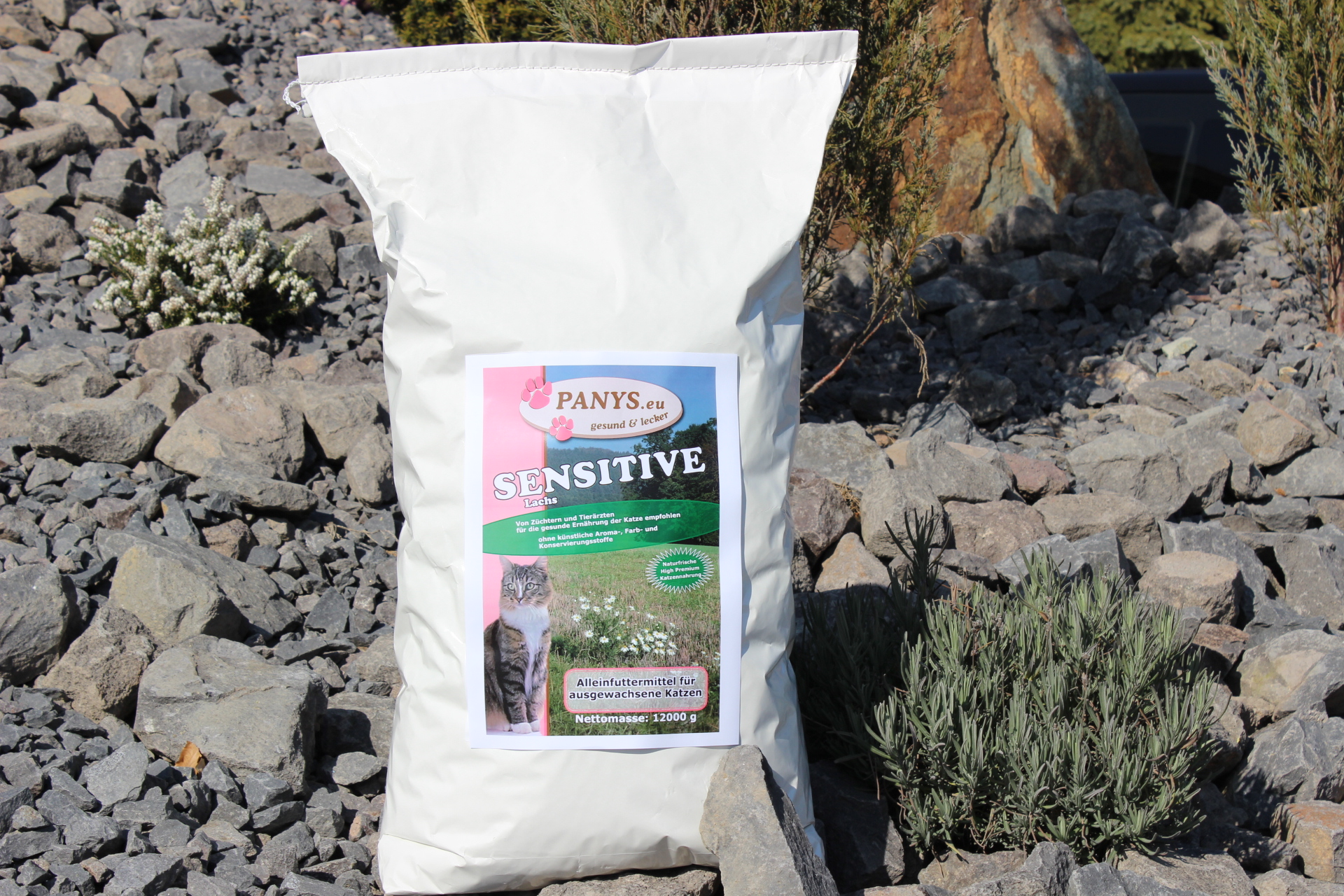 Adult Sensitive Lachs - für ernährungssensible Katzen - 12,0 Kg